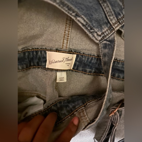 universal thread overalls - Picture 3 of 3